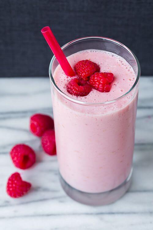 40 Delicious Healthy Fruit Smoothies to Pamper Yourself