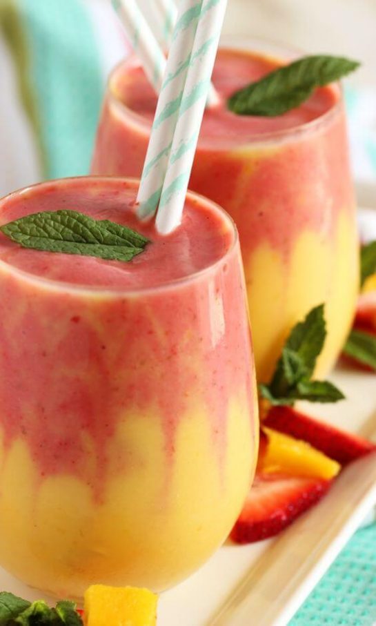 40 Delicious Healthy Fruit Smoothies to Pamper Yourself